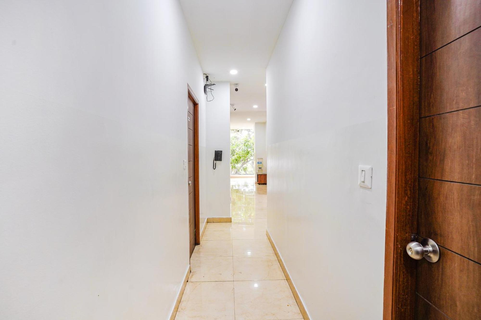 Fabhotel Rlv Green Palace - Nr Kengeri Satellite Town Bangalore Bagian luar foto