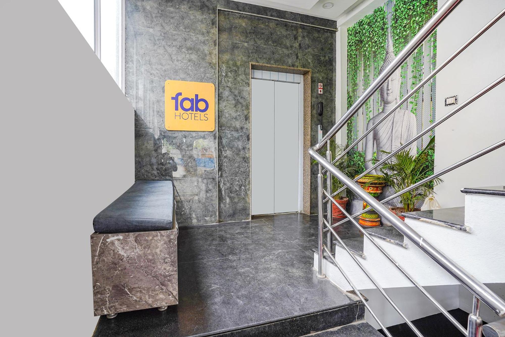Fabhotel Rlv Green Palace - Nr Kengeri Satellite Town Bangalore Bagian luar foto