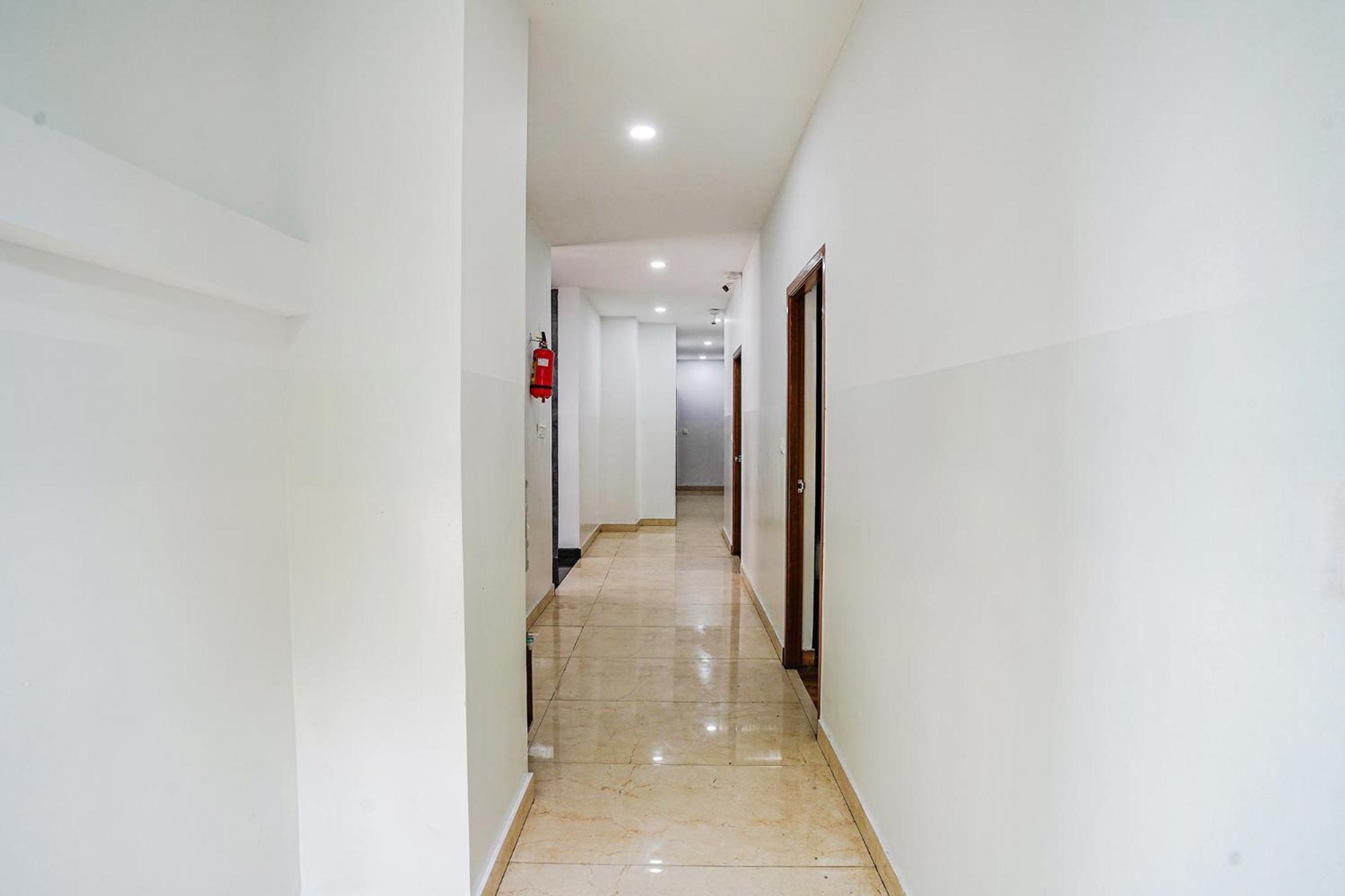 Fabhotel Rlv Green Palace - Nr Kengeri Satellite Town Bangalore Bagian luar foto